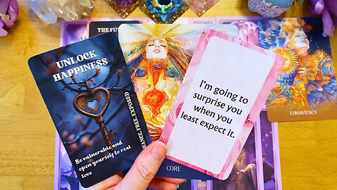 SOMEONE IS SECRETLY PLANNING SOMETHING HUGE THAT IS GOING TO BLOW YOU AWAY 😍 LOVE TAROT READING ♥️