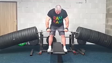 Insane 870kg Partial Deadlift