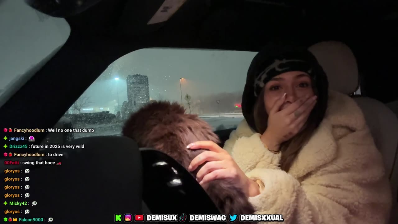 Demisux Crashing Out Her Car | Kick Clips