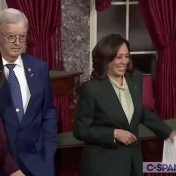 Wow. Watch this. So awkward. Kamala destroyed. You dropped this King 👑
