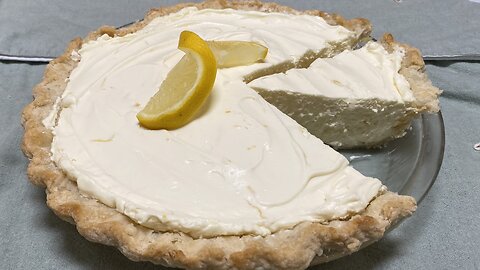 Silky Lemon Cream Pie | Spring & Summer Favorite