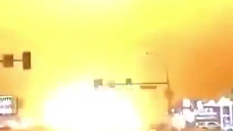 Don't believe your own eyes #News #Trending News #BREAKING #NEW #FOOTAGE #PLANE #MISSLE #INCIDENT #airplane #News #Trending News #PHILDELPHIA #AIRPLANE #CRASH #FIRE