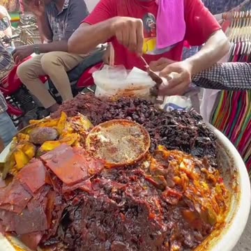 Indian streetfood is so delicious😍