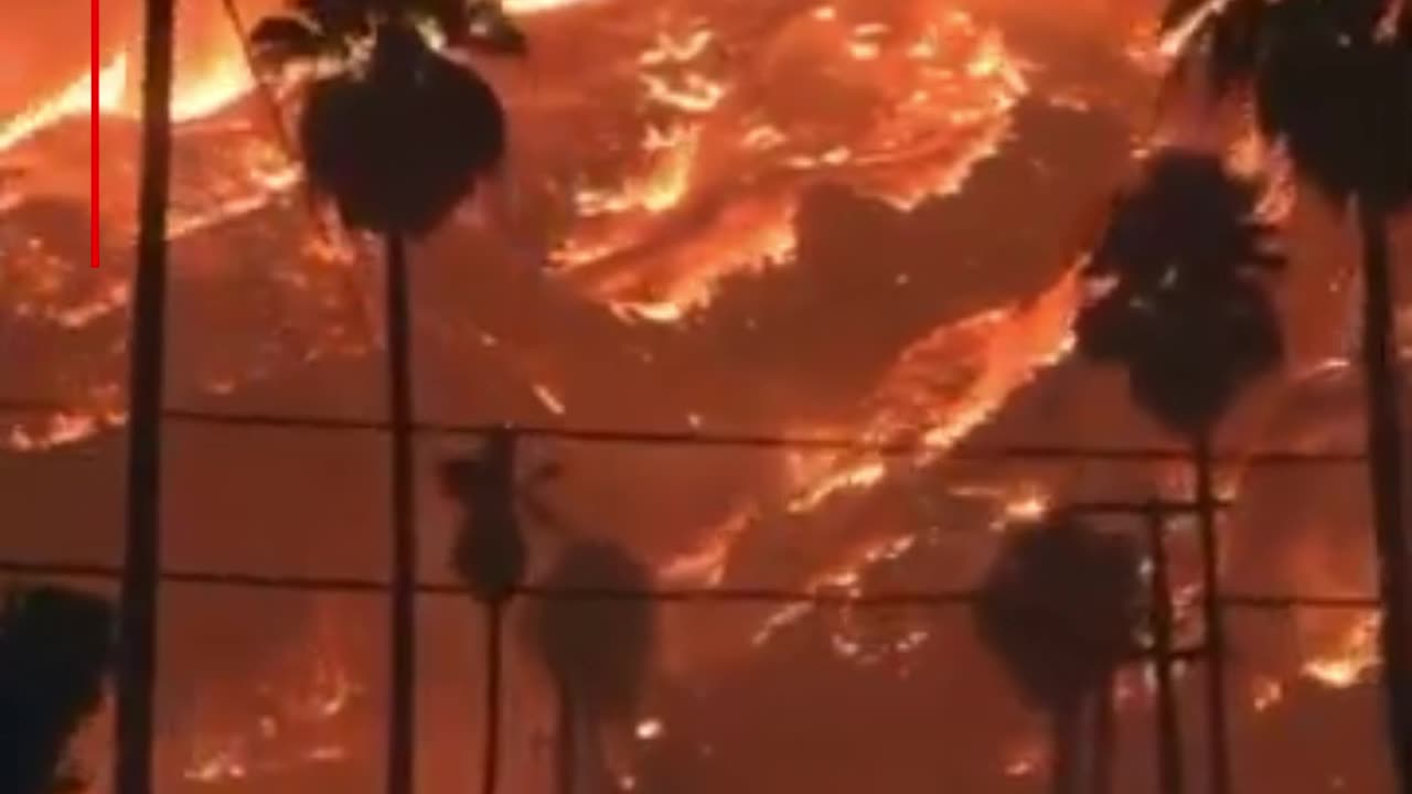 🔥 Inferno Unleashed: Man Captures Wild Fire in Stunning Detail 📹