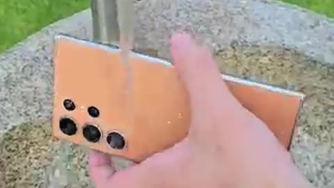 When Apple said that the 3.5mm headphone jack could not be waterproof, Samsung's