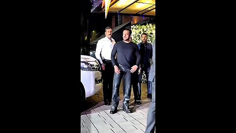 SALMANKHAN ICONIC WALK 🔥✨ BOLLYWOOD WHATSAPP STATUS 👀 #trending #shorts #bollywood #salmankhan