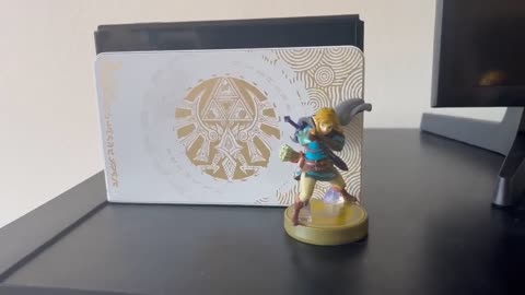 Unboxing the Nintendo Switch – OLED The Legend of Zelda Tears of the Kingdom Edition