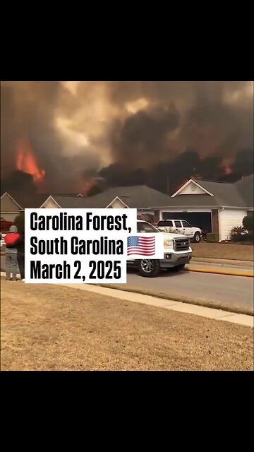 WILDFIRE ERUPTS NEAR SOUTH CAROLINA🏠🔥🌳🏡🔥📸NORTH CAROLINA BORDER🏘️🌲🔥🚧🔥🌾💫