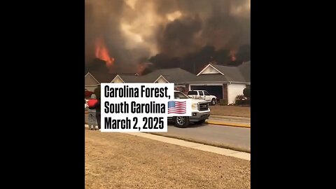 WILDFIRE ERUPTS NEAR SOUTH CAROLINA🏠🔥🌳🏡🔥📸NORTH CAROLINA BORDER🏘️🌲🔥🚧🔥🌾💫