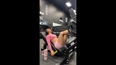 On leg day we wear pink! 