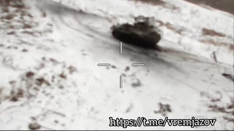 Footage of FPV drones working on the US BMP Bradley in the Kursk region