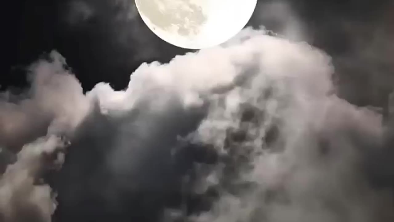 This Country Where the Moon Looks the Biggest! | Amazing Space Fact"