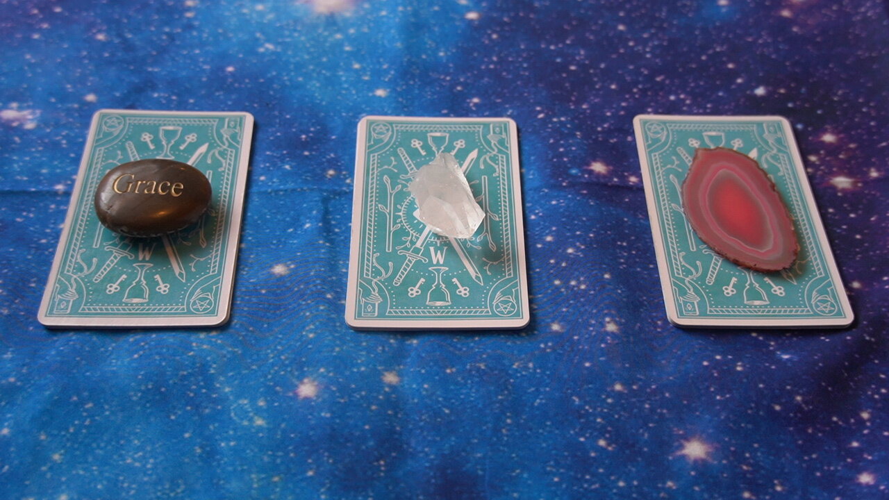 WHO Wants To CONTACT U Talk Or Be With U Again? ๐ฆนโโ๏ธ๐งโโ๏ธ๐งโโ๏ธ pick a card reading