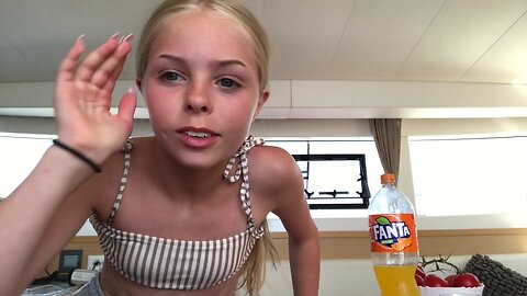 RANDOM TJEJ I KROATIEN PUSSAR MIG!! KROATIEN VLOGG!