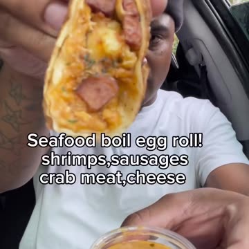 Follow for more ASMR videos🌮🍟 Credits: @shawneatz #mukbang #asmr #fastfood #asmreating