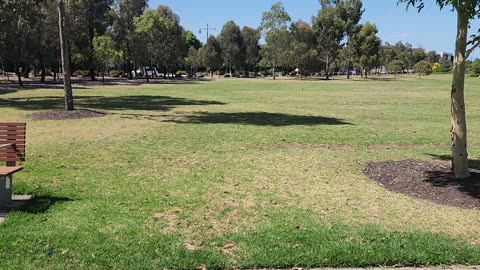 Craigieburn-Central Park Walk Vic