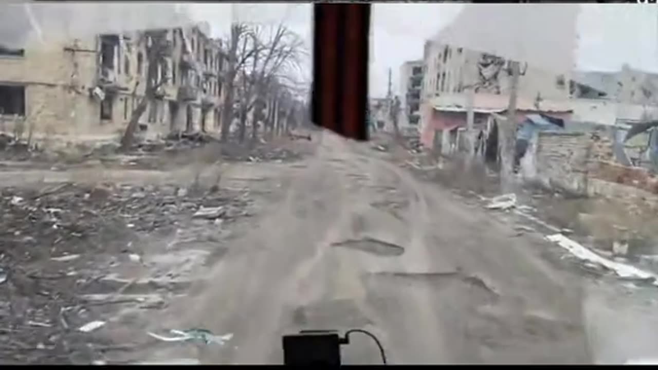 НАС ТУК НИ МРАЗЯТ