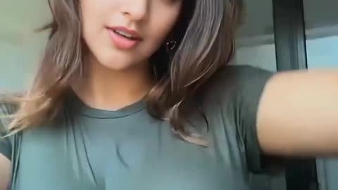 Hot Girl and Sexy Looking Cutie Curvy Girl Dance