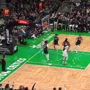 NBA - Payton Pritchard has 8 3PM tonight and we're midway through the 3Q 🎯