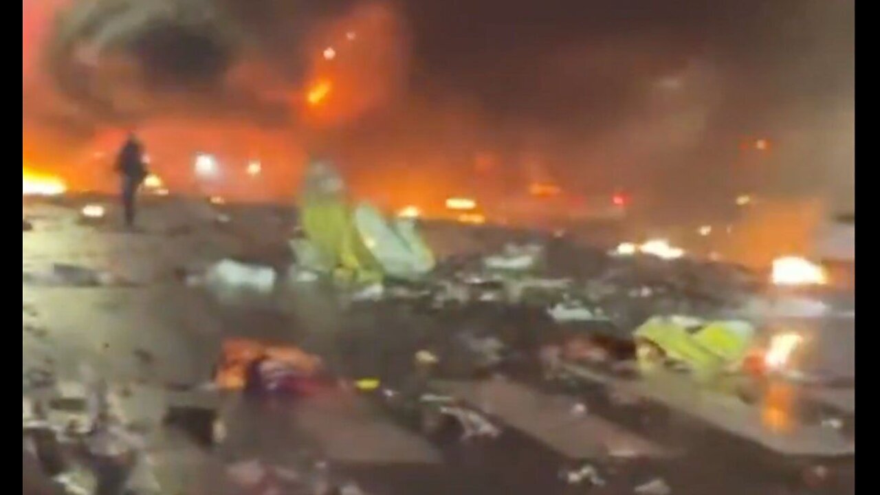 BREAKING NEWS: Philadelphia Plane Crash Multiple Dead Explosions Reported