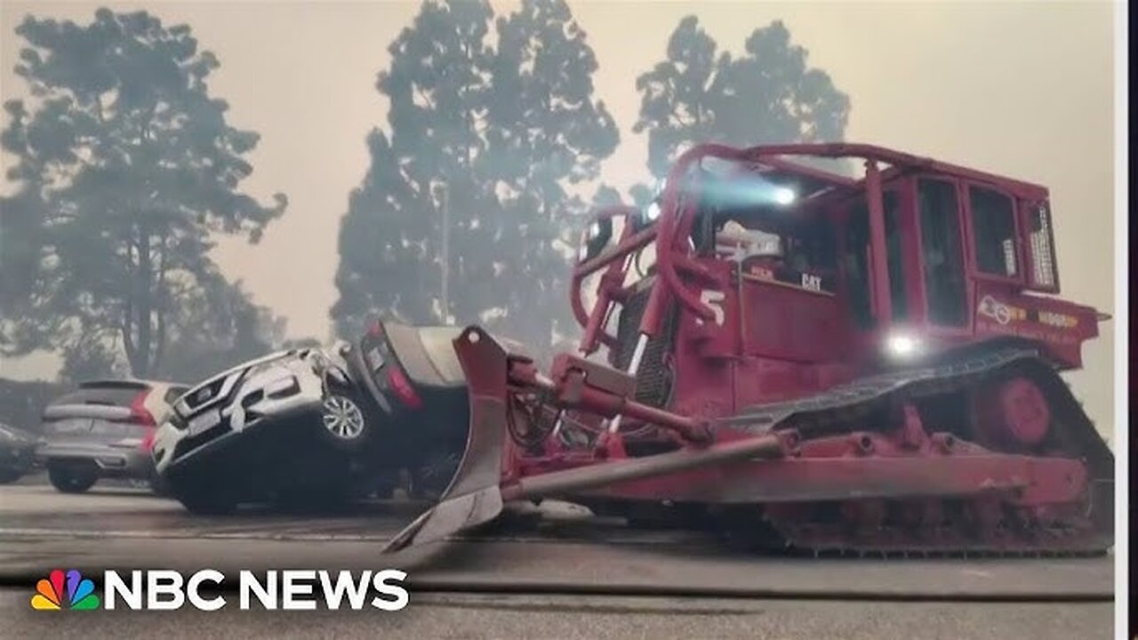 ‘Get out if you want to live’: Man describes moments he evacuated his car