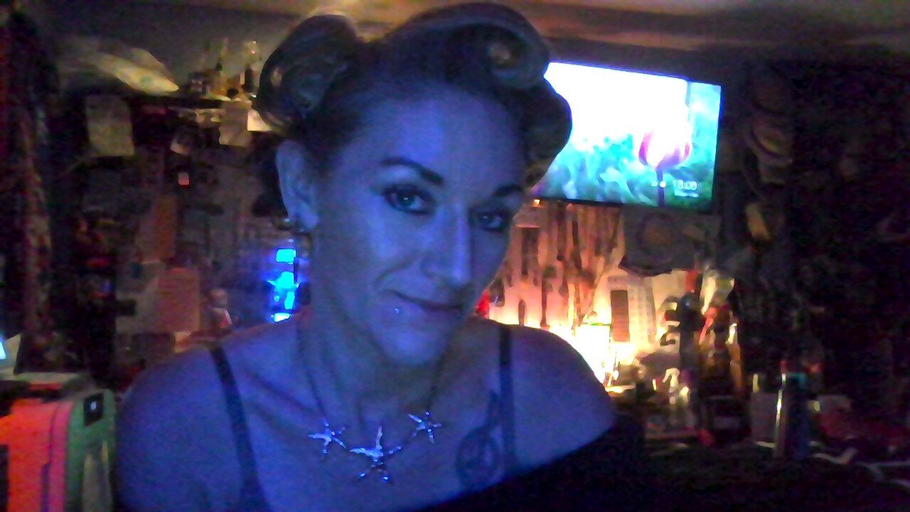 SARAHLYNN DJ- "bRINGIN bEATZ IN dA BASSment" 1/21/25