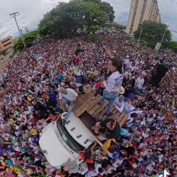 Maria Corina brings together people who want freedom in Venezuela