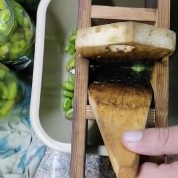 How Olives Become Liquid Gold: The Olive Oil Process