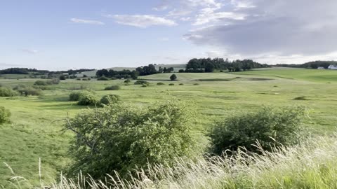 Fields and railway tracks between Bytów and Dąbrówka