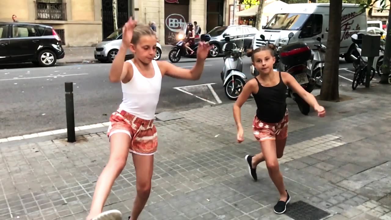 Polina 18
