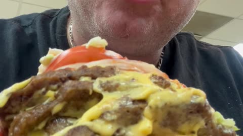 First Gorilla Bite Ape Chomp 2025! 5 Pattie Huge Whopper 5 pieces of cheese! OH!