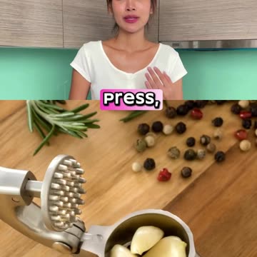 2-Sided Cutting Board with Built