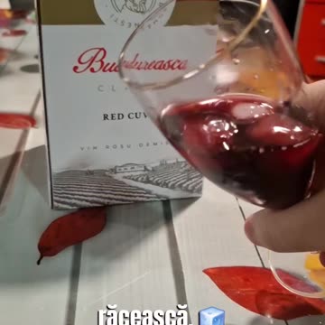 Cum să bei un pahar de vin roșu precum un connaiseur