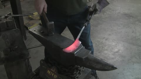 Forging a spring steel blacksmiths knife