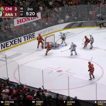 Anaheim Ducks - 🚨 LaCombe 🚨 He pulls us to within one! #FlyTogether