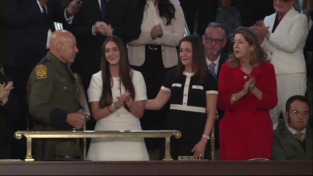 Trump delivers moving tribute to Laken Riley, Democrats refuse to stand