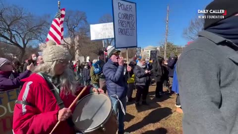 Protesters in Washington: "Where is Congress? Do Your Job!"