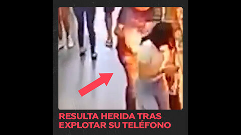 Teléfono de una mujer estalla en llamas en supermercado de Brasil