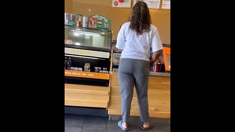 Woman Melting Down Over Being Charged For Extra Peanut Butter At Jamba Juice