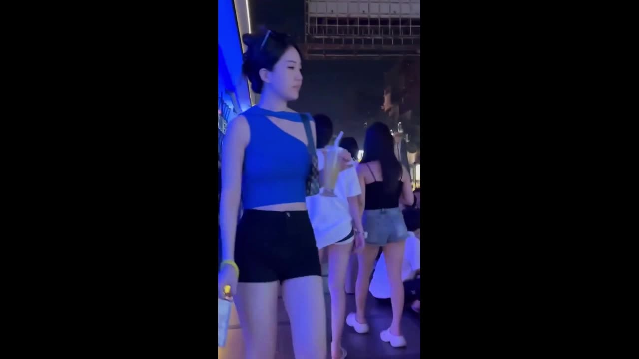 Thai girls and freelancers tonight.