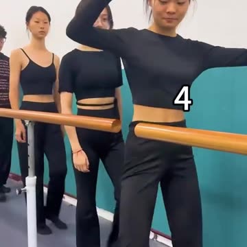 How thin can a ballet dancer's waist be!.hd