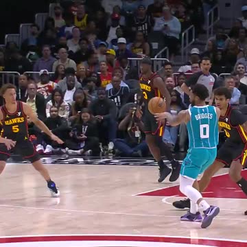 NBA - GREAT. BARRIER. THIEF. Dyson Daniels' 4th steal of the night is a beauty 😍