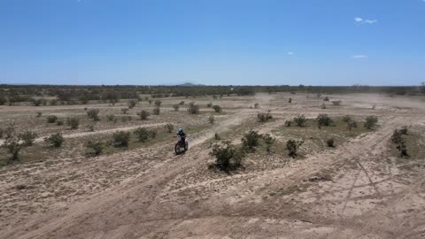 Desert Dirt Riders! Kids Tear it up on Dirt Bikes & Quads!