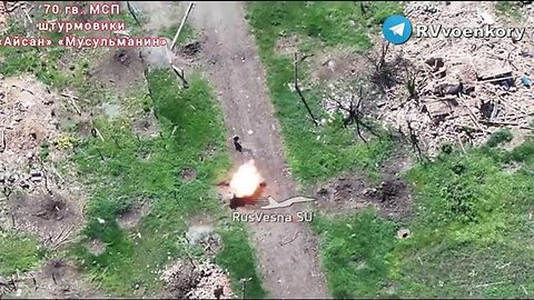 Russian Rambo shrugs off hail of FPV explosions, blows up enemy dugout just as artillery lands