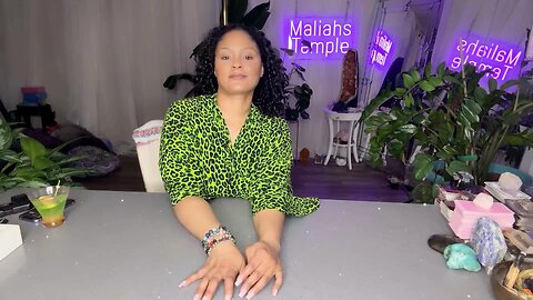 Maliah's Temple interpretation For Pisces Tarot Reading guiding your Zodiac into January 2025