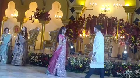 প্রথমে ভাবছিলাম বেডা নাচতে পারে না। পরে দেখি আগুন!