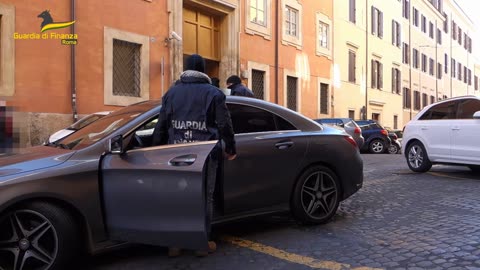 GDF ROMA: CORRUZIONE PER IL RILASCIO DI VISTI DI INGRESSO (19.02.25)