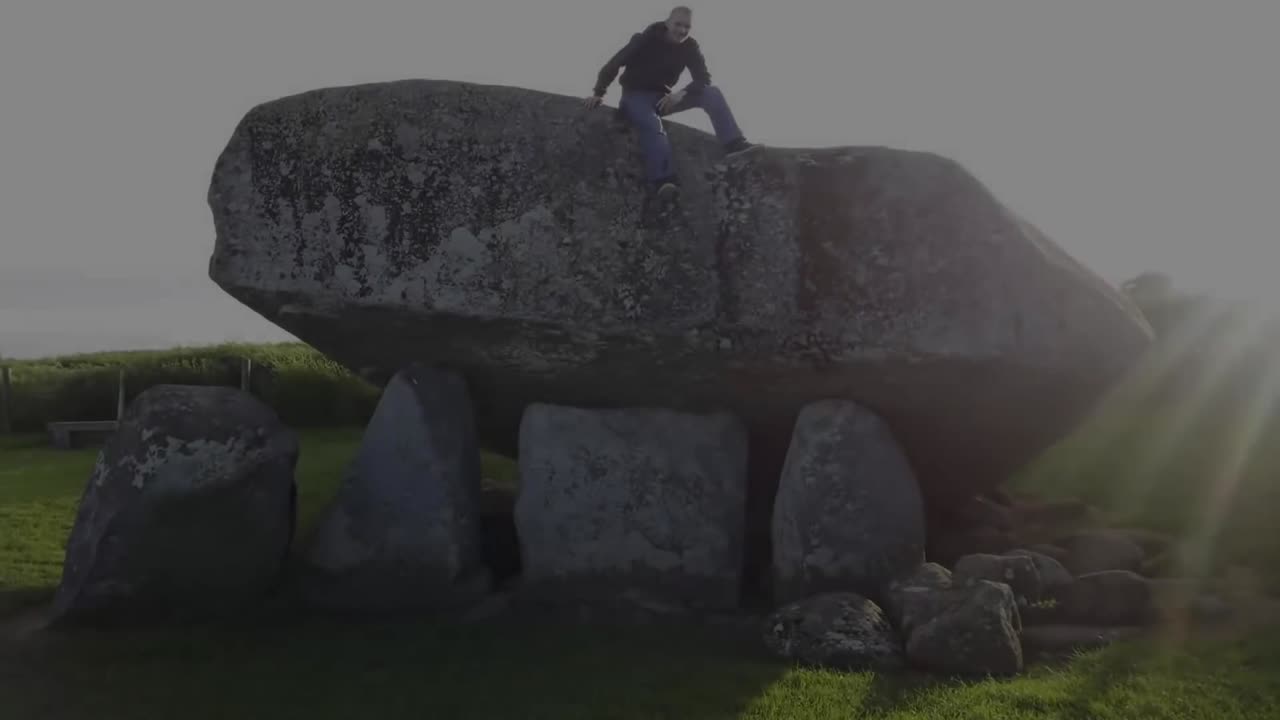 Who Built The Cairn de Gavrinis