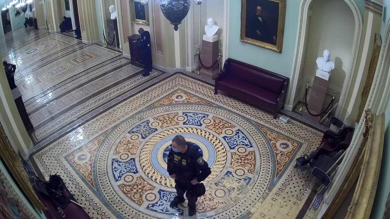 0213USCS02OhioClockCorridornearS208_2021-01-06_18h00min03s137ms.mp4