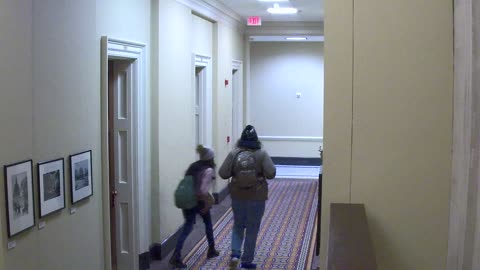 0200USCS02EastFrontCorridornearS206_2021-01-06_15h00min01s687ms.mp4